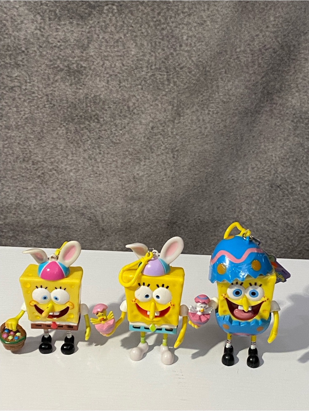 SpongeBob SquarePants Easter Dispenser Buddy Keychain Lot of 3 2004